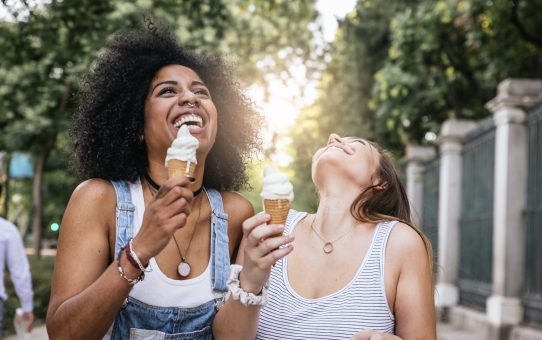 Réseaux sociaux : une influence très forte sur les voyageurs.