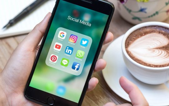 Facebook, Instagram, Pinterest, Youtube, Linkedin. Publier sur les réseaux sociaux... oui mais quand ?